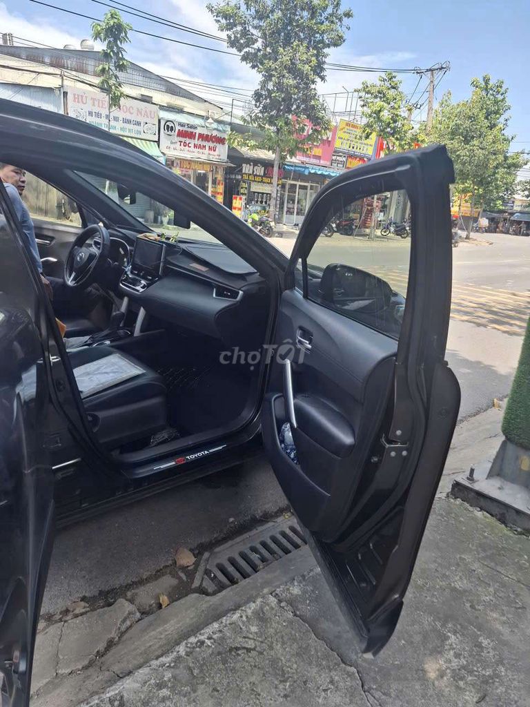 Toyota cross 2022 1.8V - 74 km ( chính chủ). Mua bán Ô tô tại Thành phố Dĩ An Bình Dương được đăng bởi hai hình 10