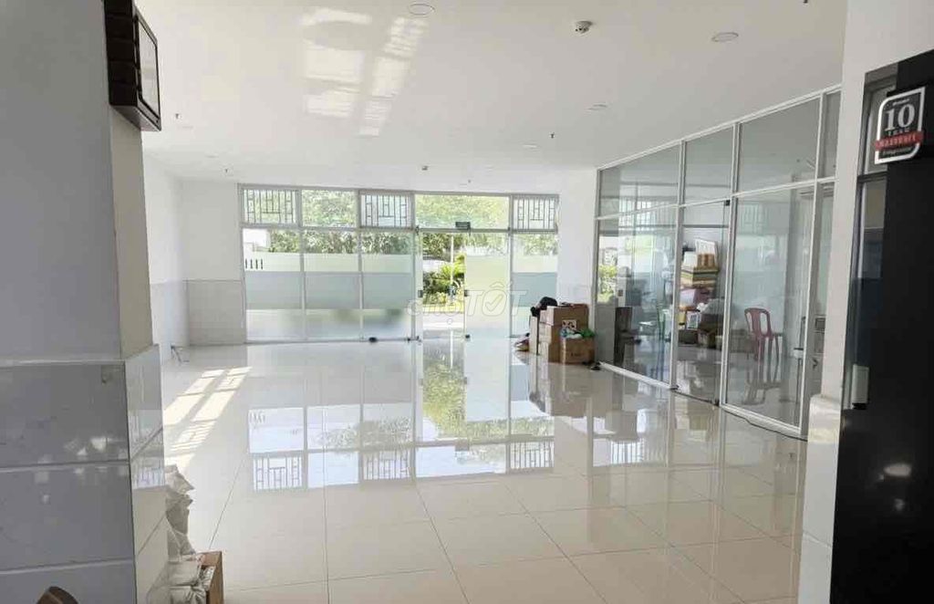 Bán gấp shophouse đường Luỹ Bán Bích Tân phú