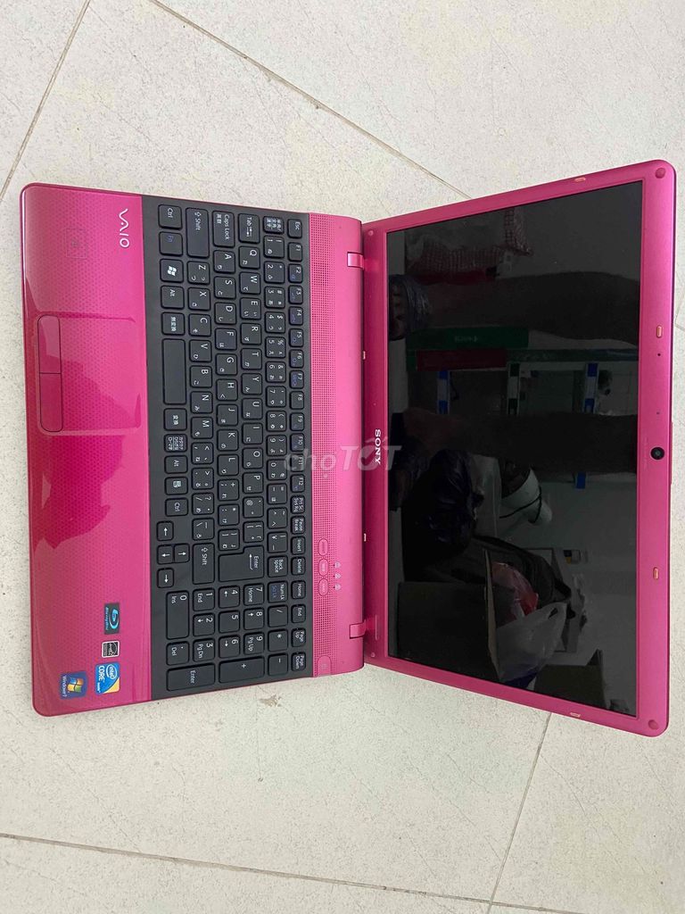 Sony VAIO Hồng. Mua bán Laptop tại Huyện Thanh Trì Hà Nội được đăng bởi Trường hình 1