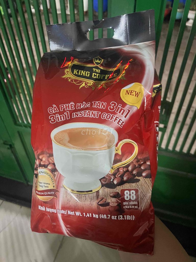 King Coffee Cà phê hòa tan 88 gói. Mua bán Đồ ăn, thực phẩm và các loại khác tại Quận Tân Bình Tp Hồ Chí Minh được đăng bởi Đỗ Trần Anh Khoa hình 1