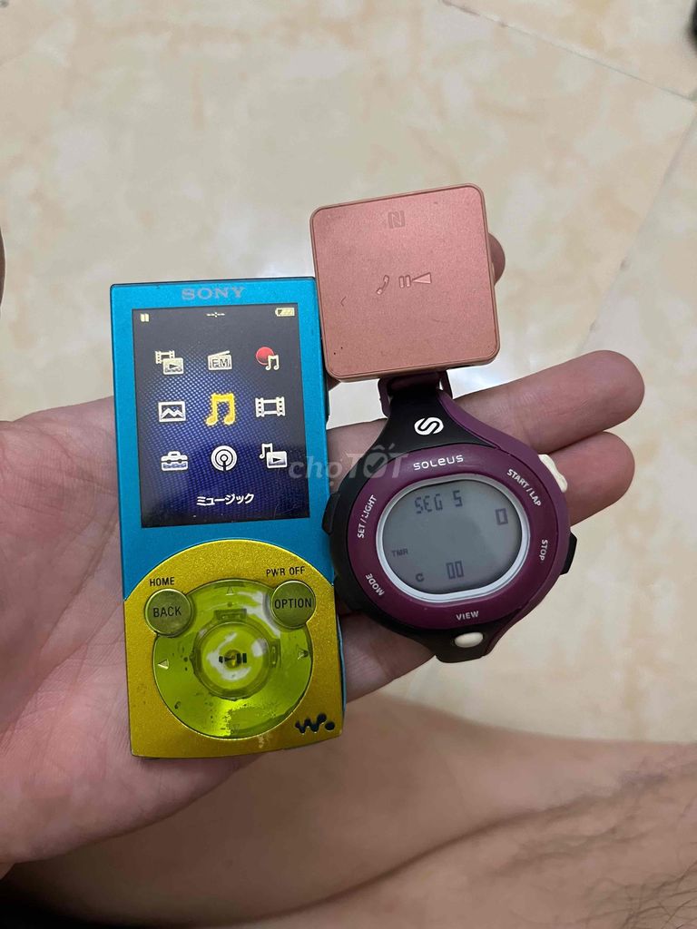 Đồng hồ soleus kèm sony walkman kèm sony