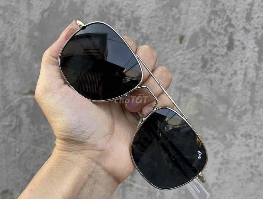 Kính râm American Optical AO8054 Kim loại Bạc. Mua bán Phụ kiện thời trang khác tại Thành phố Chí Linh Hải Dương được đăng bởi Quỳnh Nga 2hand hình 1
