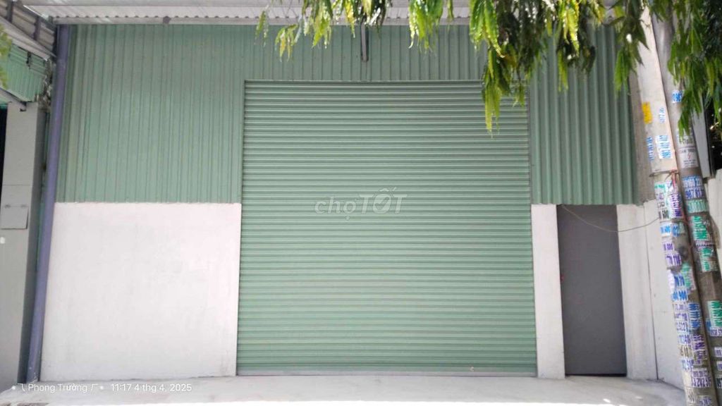 kho mới xây đẹp rộng rãi 240m2 ngay phim trường PVH đường TTN08
