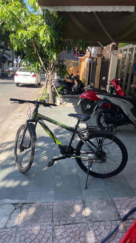 xe đạp màu xanh và đỏ. Mua bán Mẹ và bé tại Quận Hải Châu Đà Nẵng được đăng bởi nguyễn văn phúc hình 1