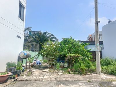Đất 7,3x13 đường nhựa 7m xây dựng tự do