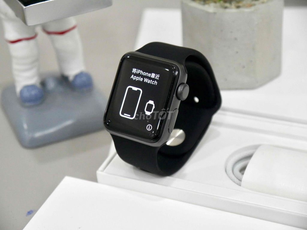 Apple Watch Series 3 38mm Đen 99% Như mới. Mua bán Thiết bị đeo thông minh tại Quận Gò Vấp Tp Hồ Chí Minh được đăng bởi KHÁNH HUNTER hình 1