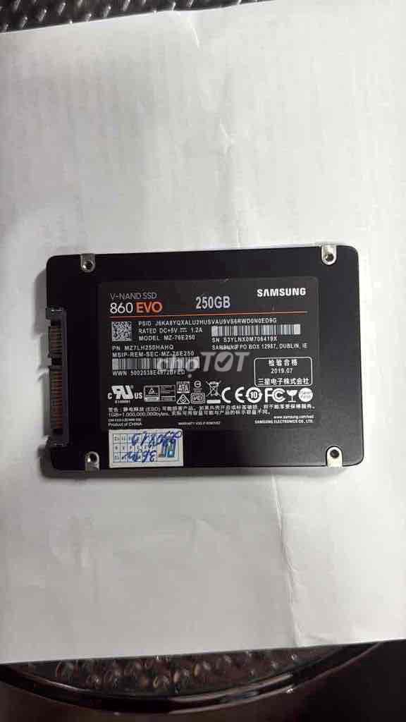 Ổ cứng SSD Samsung 860 EVO 250GB. Mua bán Linh kiện (RAM, Card...) tại Quận Ba Đình Hà Nội được đăng bởi Hoàng Đức hình 1