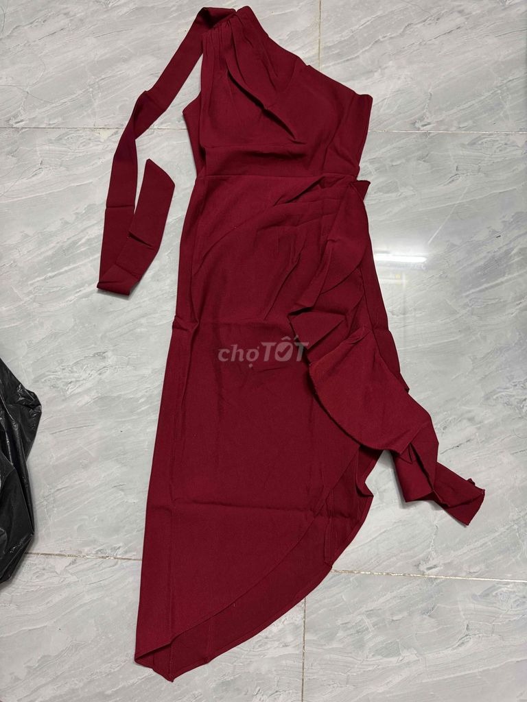 Đầm tiệc Nữ Vải dày dặn size M Mới. Mua bán Quần áo tại Huyện Đức Hòa Long An được đăng bởi Trần Hương  hình 1