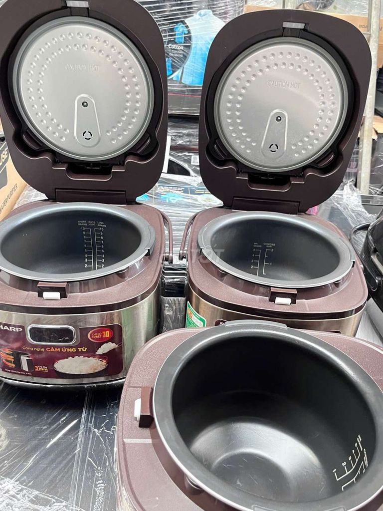Nồi cơm điện Sharp Cảm ứng từ Nâu. Mua bán Bếp, lò, đồ điện nhà bếp tại Quận Bình Thạnh Tp Hồ Chí Minh được đăng bởi nguyễn my hình 1