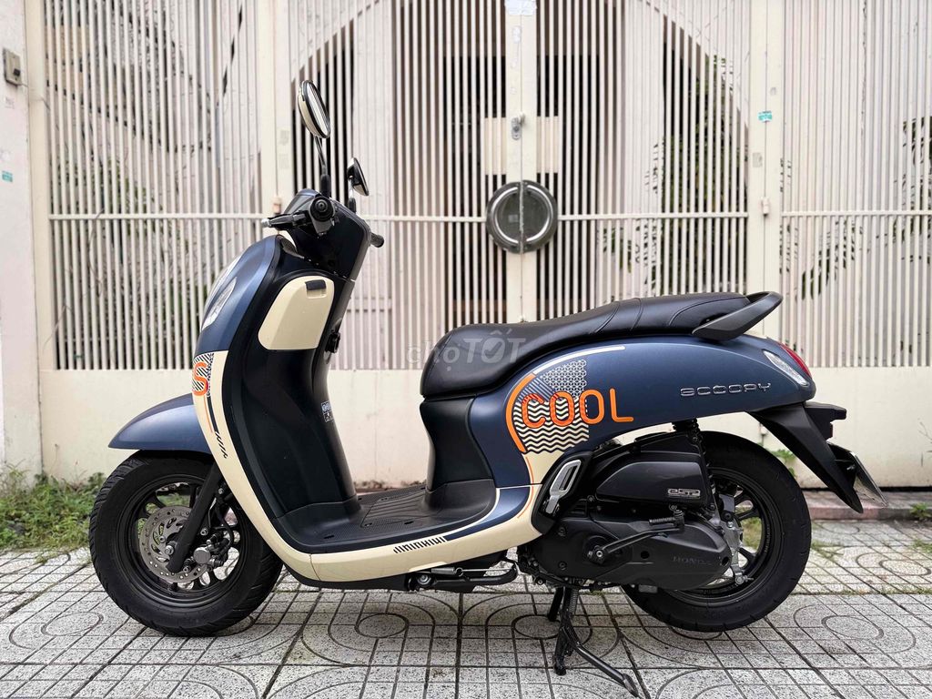 Владелец кремово-зеленого BSTP Honda Scoopy 110cc 2022