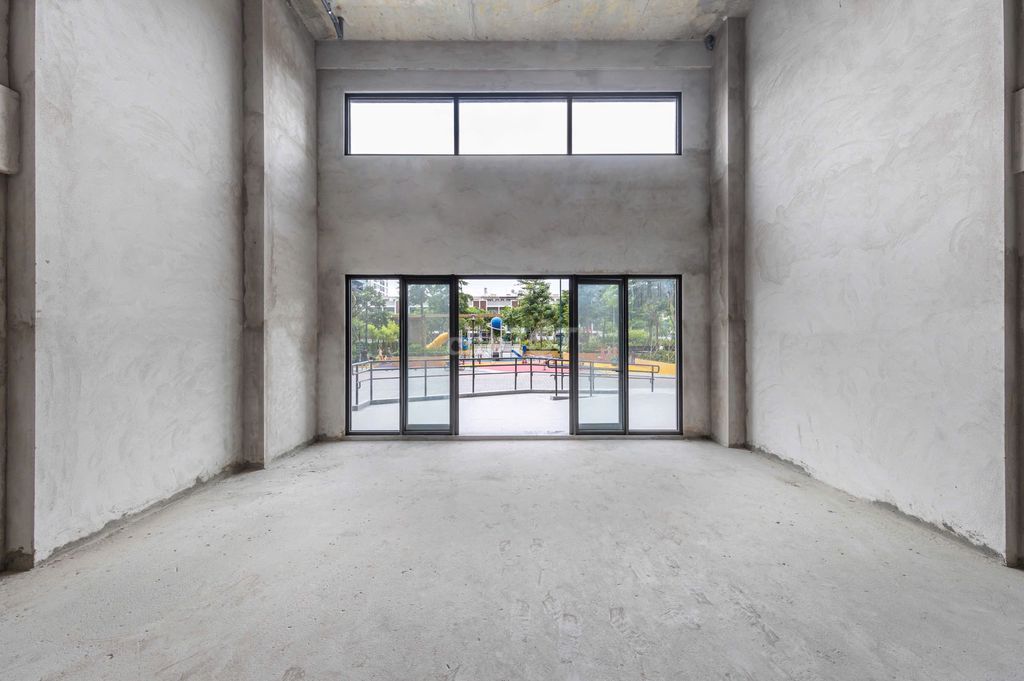 Shophouse SH Lâu Dài, KD ngay 5.8x8.4m 49m2, 1 trệt 2 lầu, Đường 32m. Mua bán văn phòng, mặt bằng kinh doanh tại Quận 12 Tp Hồ Chí Minh được đăng bởi Nguyễn Đạt hình 2