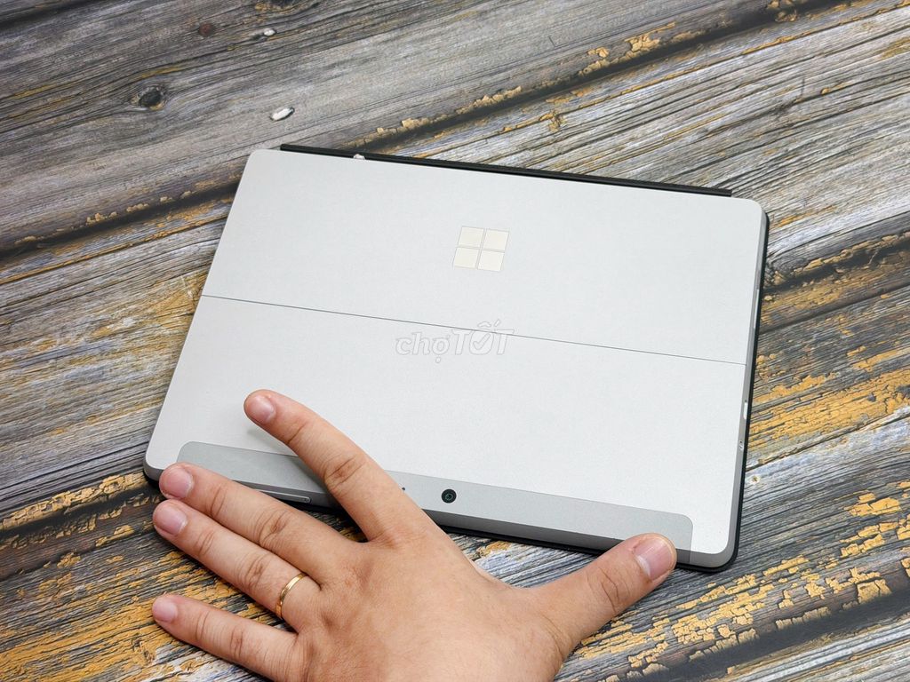 Laptop Microsoft Surface Go - Siêu Mini chỉ 800g. Mua bán Laptop tại Quận Gò Vấp Tp Hồ Chí Minh được đăng bởi Lê Minh hình 1