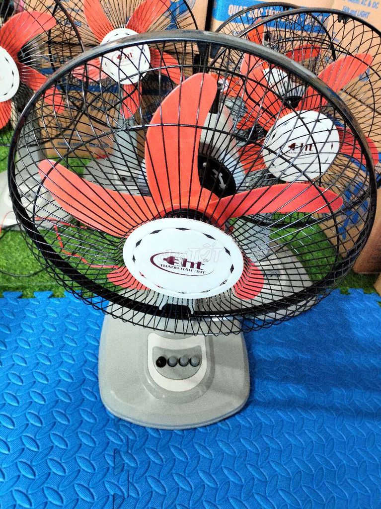 Quạt 12v chạy bình acquy, pin lithium,pin Mặt Trời. Mua bán Quạt tại Quận Dương Kinh Hải Phòng được đăng bởi A Dũng hình 1