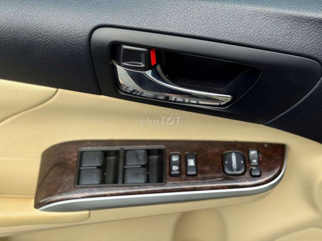 Camry 2017 2.0E Đen (Nội thất màu kem) - 118661 km. Mua bán Ô tô tại Quận Gò Vấp Tp Hồ Chí Minh được đăng bởi Thái Nguyễn Nhựt Quang hình 12