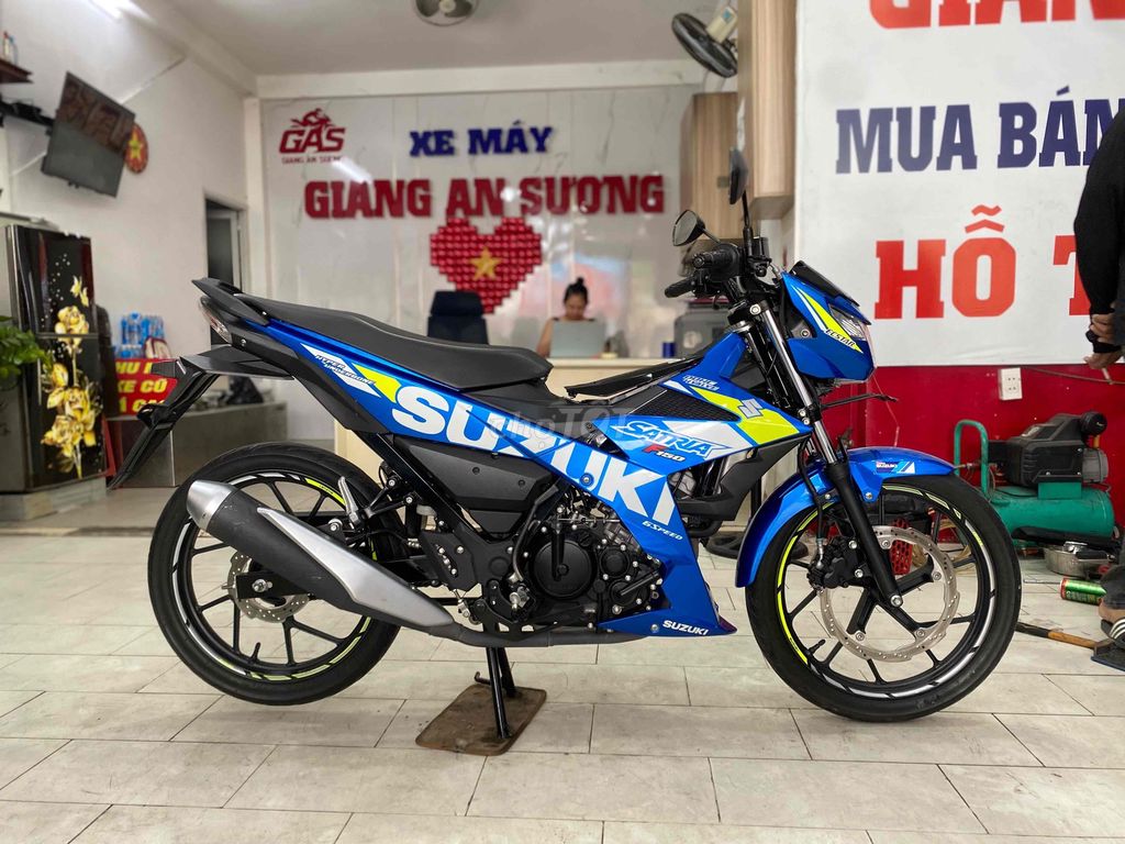 Suzuki Satria 150 đk 2020 màu xanh gp BSTP. Mua bán Xe máy tại Quận 12 Tp Hồ Chí Minh được đăng bởi Xe Máy Hoàng Giang An Sương  hình 3