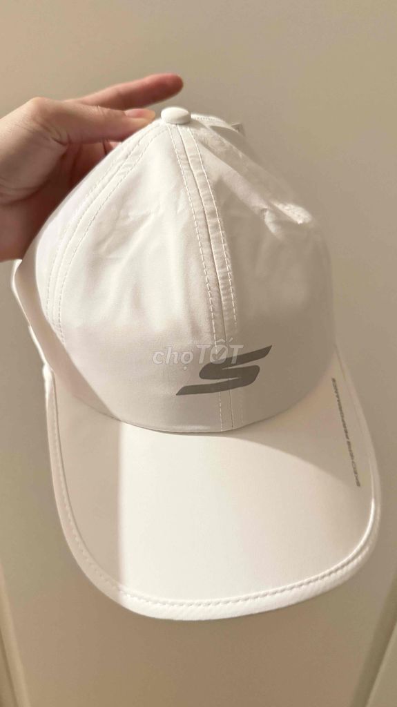 Mũ lưỡi trai Skechers Trắng Polyester. Mua bán Phụ kiện thời trang khác tại Quận 11 Tp Hồ Chí Minh được đăng bởi thanh hình 1