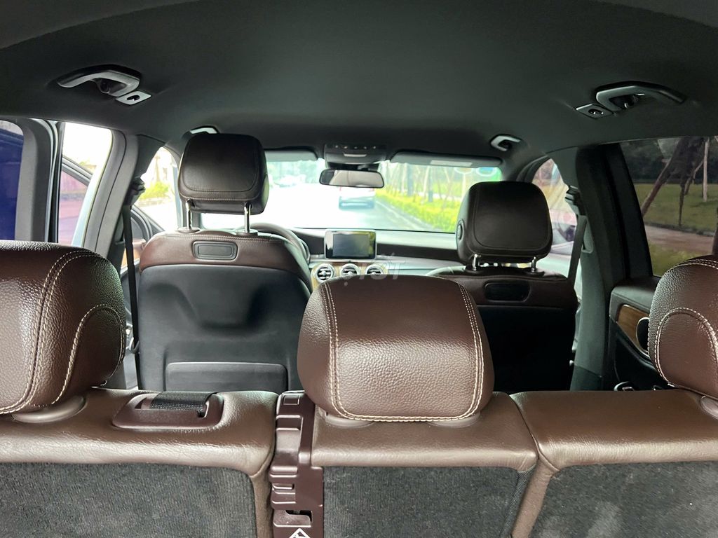 Mercedes Benz GLC 2018 250 4MATIC - 79999 km. Mua bán Ô tô tại Quận Long Biên Hà Nội được đăng bởi AUTO TÂN HƯNG THỊNH hình 20