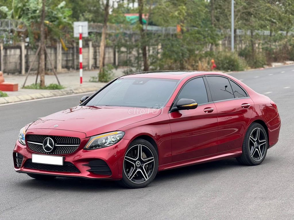 Mercedes Benz C Class 2019 C300 AMG - 76000 km. Mua bán Ô tô tại Quận Thanh Xuân Hà Nội được đăng bởi HIẾU &* hình 1