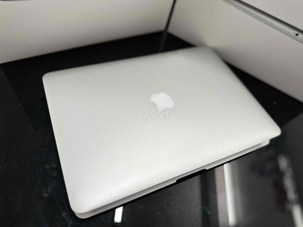 Macbook Air - Đẹp 99% nguyên zin