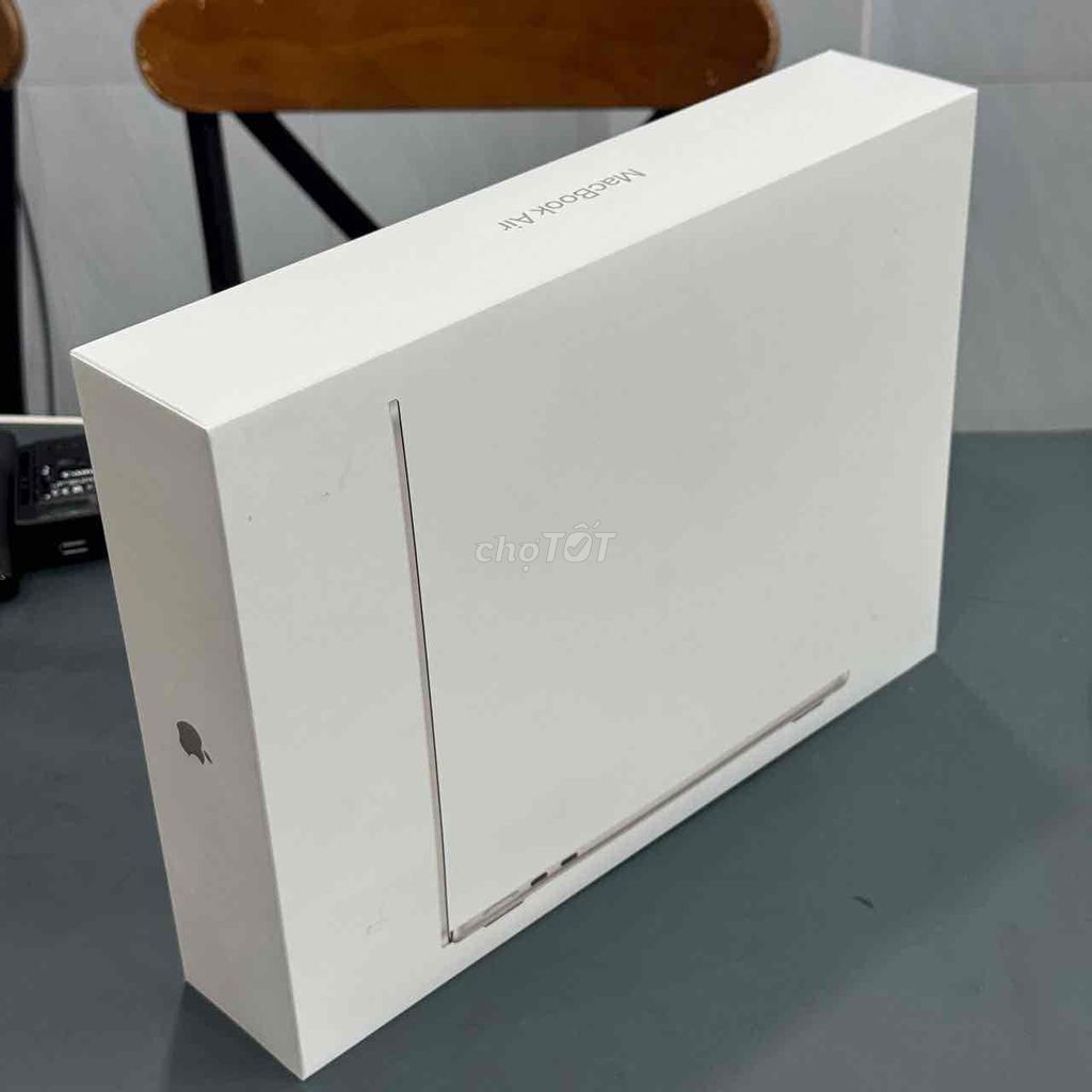 MacBook Air M2 13 inch 16GB/256GB Newseal VN🇻🇳🇻🇳. Mua bán Laptop tại Quận 5 Tp Hồ Chí Minh được đăng bởi Phan Thế Phong  hình 1