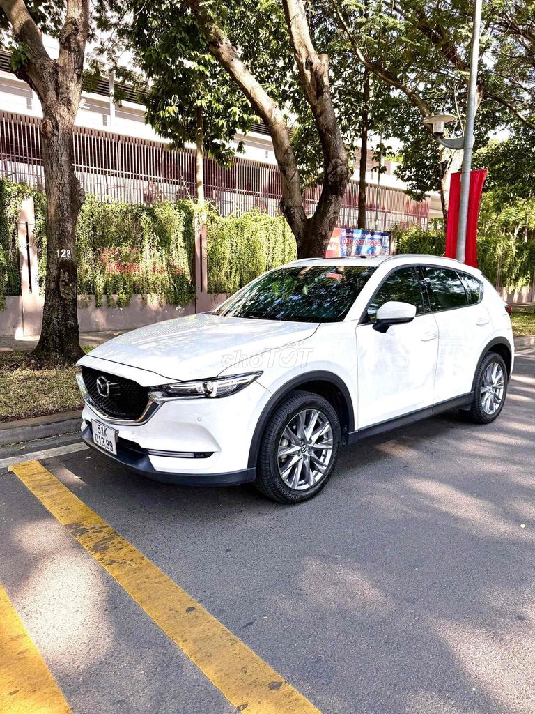 Mazda CX-5 Зеленая 5-местная автоматическая бензиновая