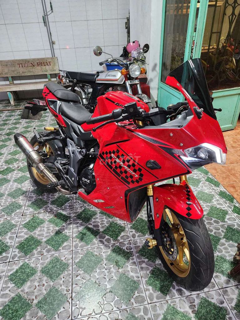 Moto GPX Demon 150GR đời 2018 máy zin ngon im bs67. Mua bán Xe máy tại Huyện Chợ Mới An Giang được đăng bởi Giang Nguyễn cầu Ông Chưởng Chợ Mới An Giang  hình 4
