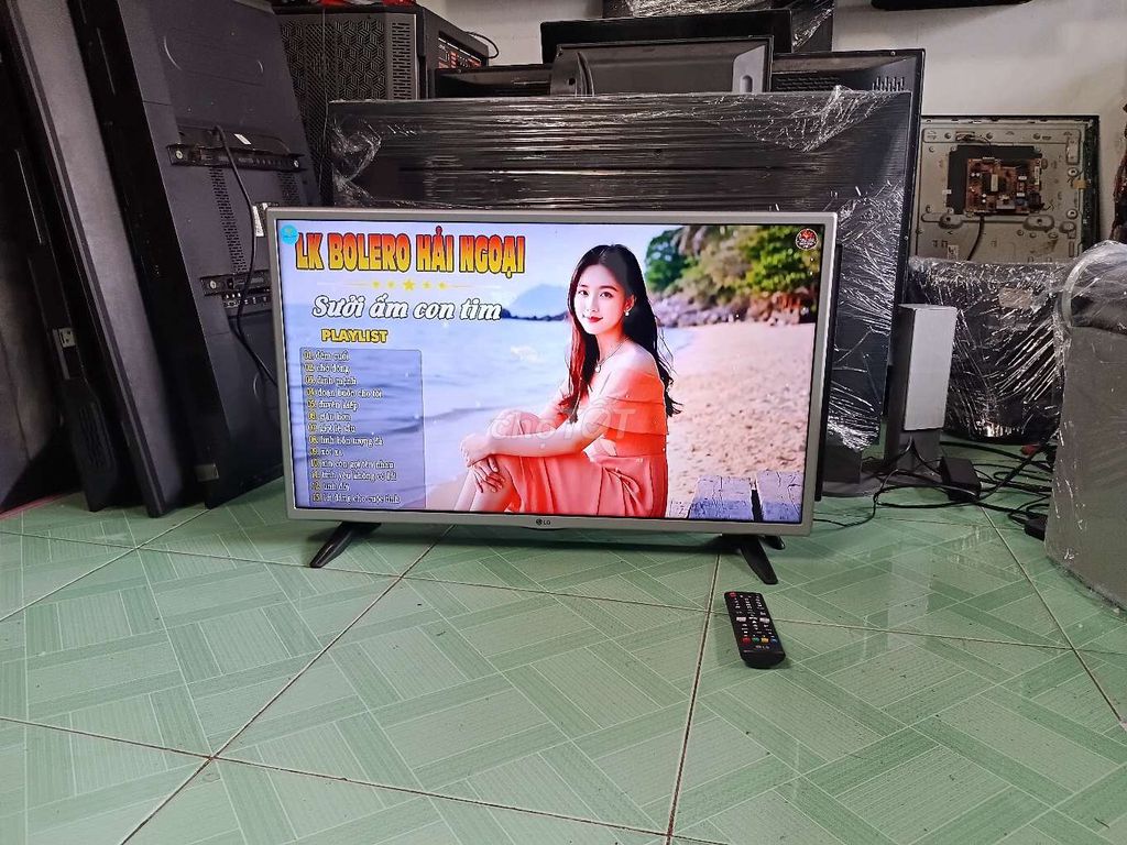 Tivi LG 32 in Wifi Xem YouTube Sáng Đẹp . Mua bán Tivi, Âm thanh tại Thành phố Biên Hòa Đồng Nai được đăng bởi Điện Tử Nguyễn trung hình 1
