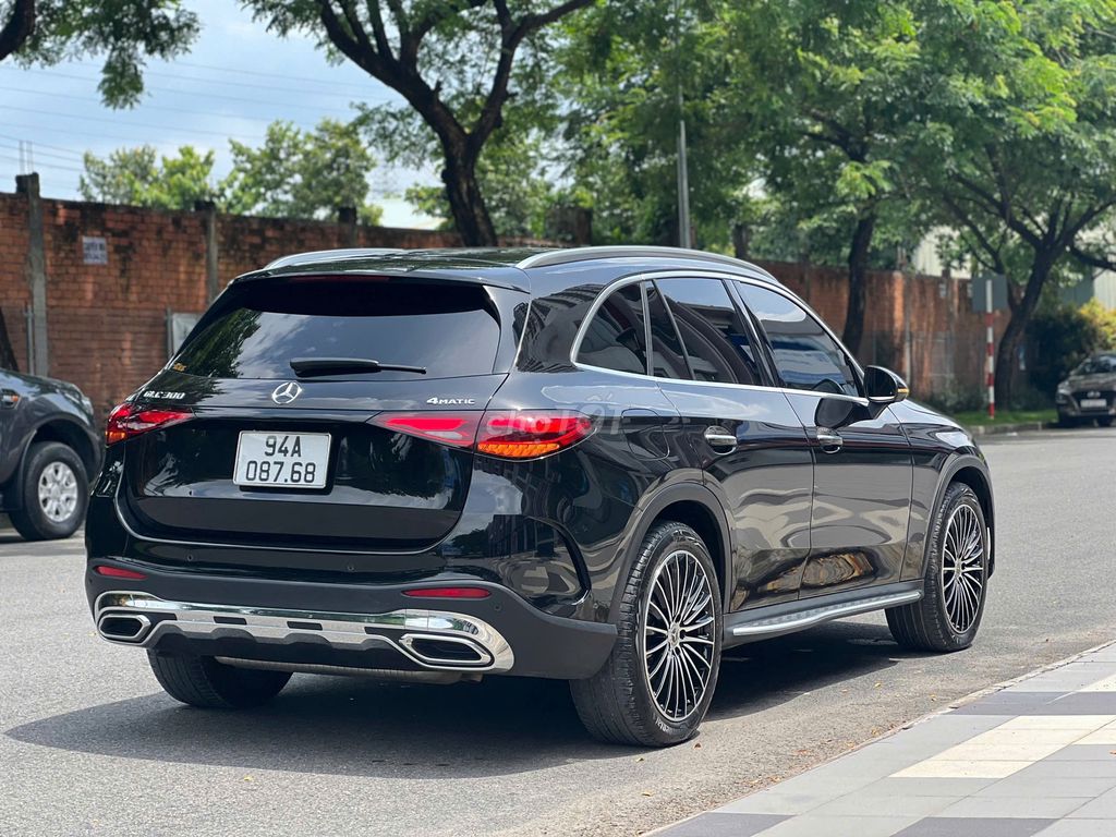 GLC 300 2023 SIÊU LƯỚT 5,100KM. Mua bán Ô tô tại Thành phố Thủ Đức Tp Hồ Chí Minh được đăng bởi Thái Phạm hình 4