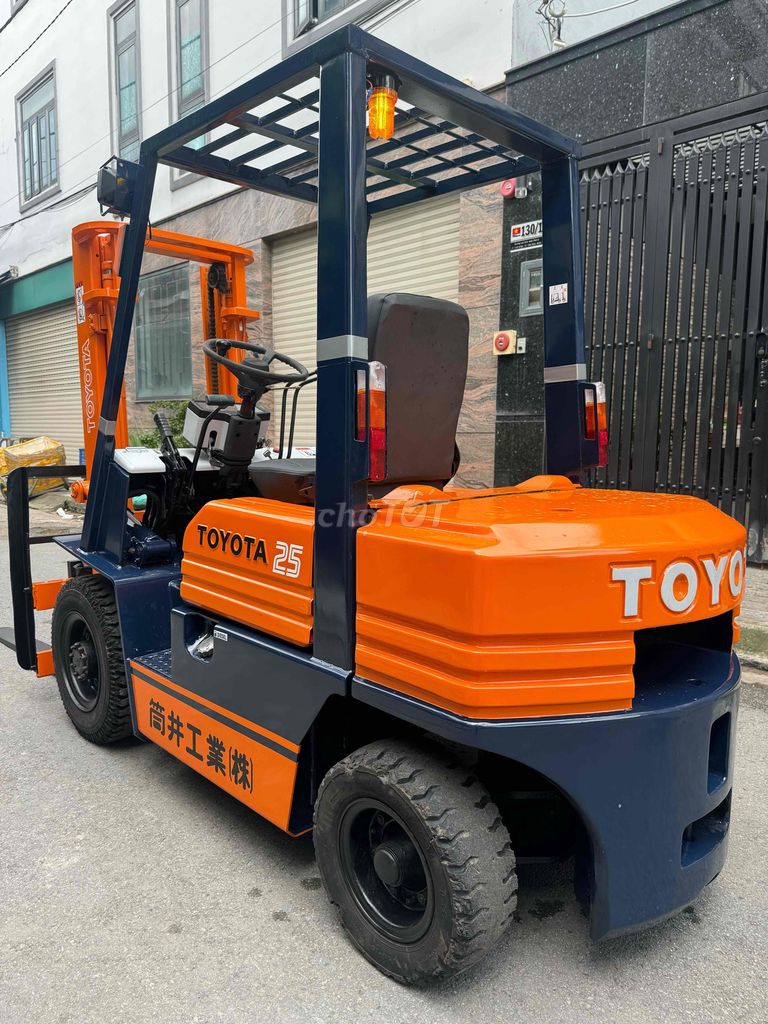 Xe nâng Toyota 2.5 Tấn Dầu. Mua bán Phương tiện khác tại Thành phố Thủ Đức Tp Hồ Chí Minh được đăng bởi Quốc Thanh hình 4