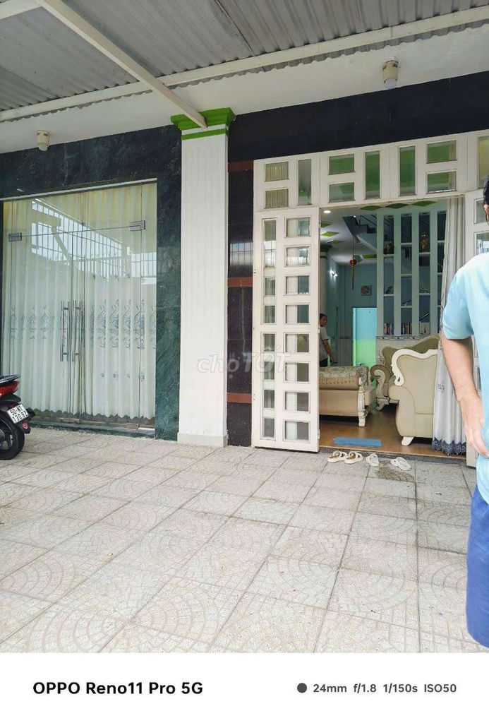 Bán nhà shr chính chủ. Mua bán nhà ở tại Huyện Hóc Môn Tp Hồ Chí Minh được đăng bởi Sen Nguyen BĐS  hình 1