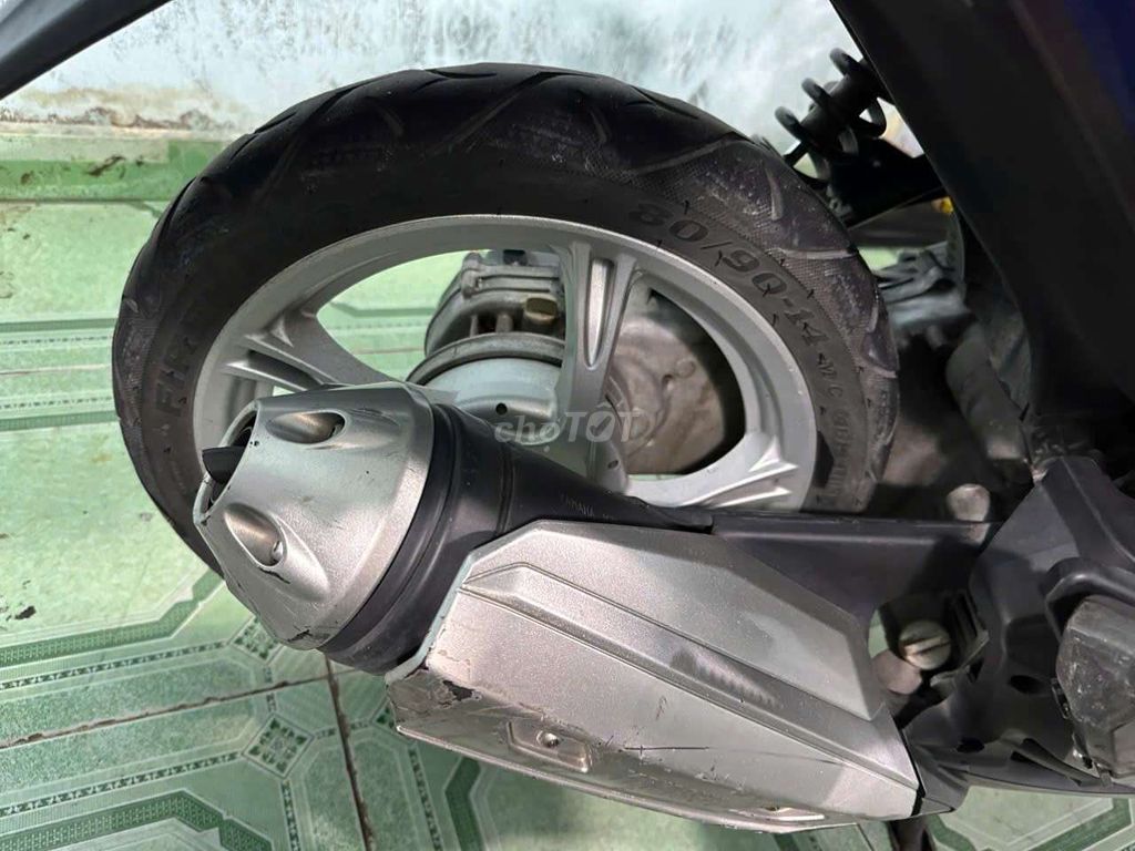 Xe nhà ít đi zin từ trong ra ngoài odo chuẩn 27k. Mua bán Xe máy tại Huyện Bình Chánh Tp Hồ Chí Minh được đăng bởi Phong Le hình 10