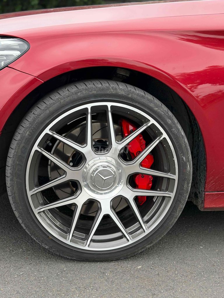 Mercedes Benz C300 AMG 2019 - 34000 km. Mua bán Ô tô tại Thành phố Dĩ An Bình Dương được đăng bởi Nguyễn Tú hình 2