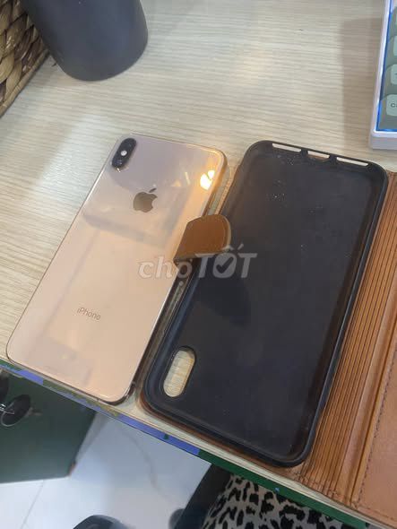 iPhone XS Max 64GB Vàng Đã sử dụng. Mua bán Điện thoại tại Quận 8 Tp Hồ Chí Minh được đăng bởi Hội Đồ Điện Tử hình 1