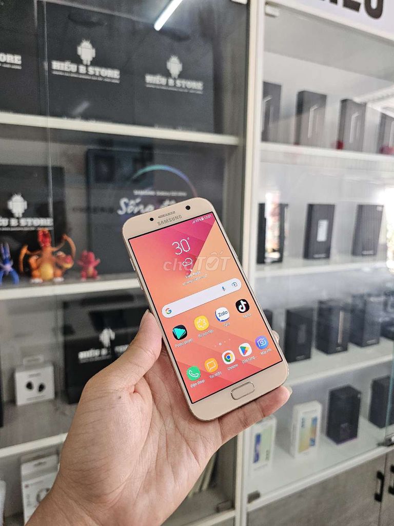 Samsung Galaxy A5 2017 Thanh Lý . Mua bán Điện thoại tại Thành phố Long Xuyên An Giang được đăng bởi HIẾU B STORE hình 1