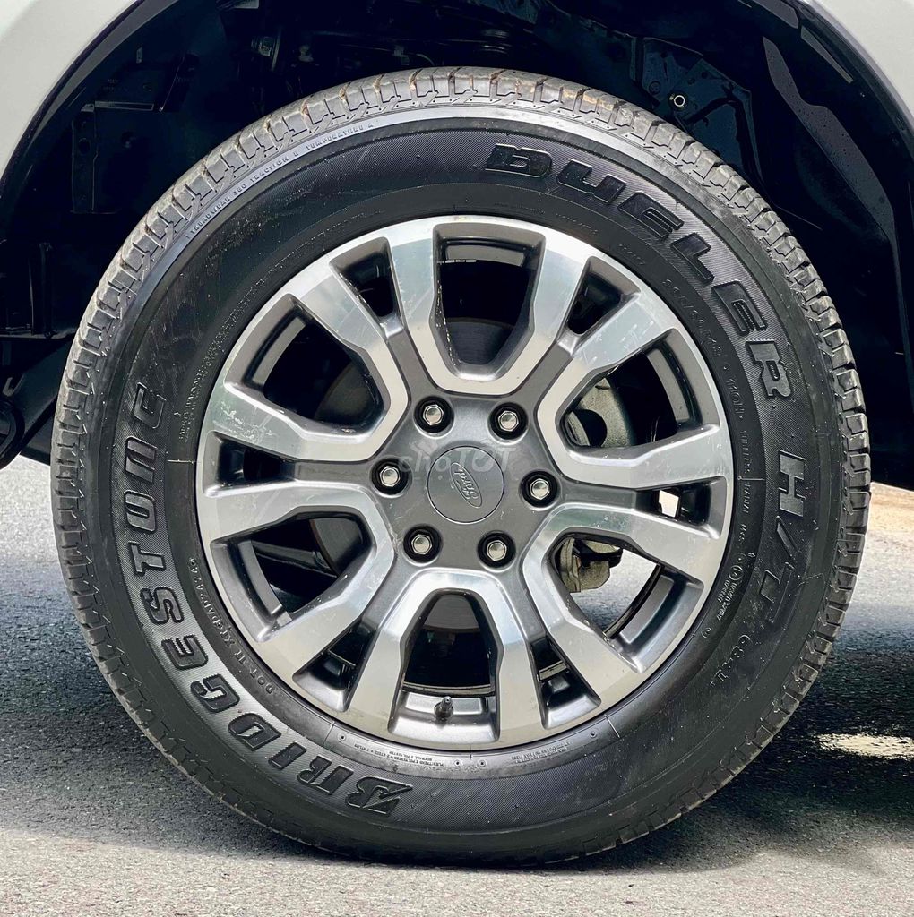 SIÊU CHẤT - WILDTRAK 2018 1 CHỦ - FULL BD HÃNG. Mua bán Ô tô tại Quận Gò Vấp Tp Hồ Chí Minh được đăng bởi DH AUTO FORD CHUYÊN XE FORD LƯỚT CHẤT LƯỢNG CAO hình 20