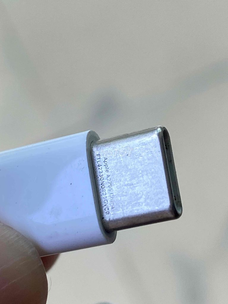Dây sạc Apple iPhone 15 Pro Trắng. Mua bán Phụ kiện (Màn hình, Chuột...) tại Huyện Châu Thành Sóc Trăng được đăng bởi Anh Được hình 1