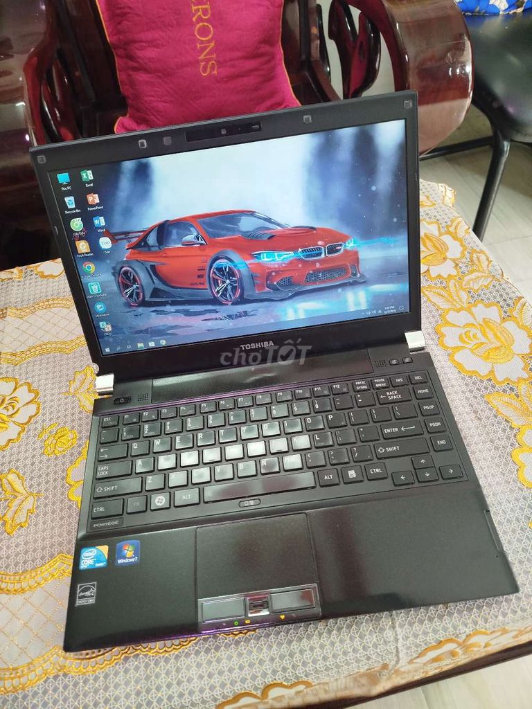 Laptop văn phòng siêu nhẹ mỏng đẹp i7.!