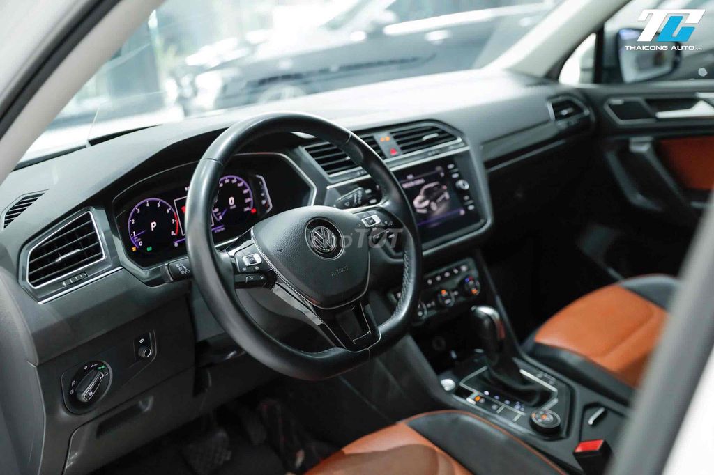 Volkswagen Tiguan bản full đời 2023 đi 27k km. Mua bán Ô tô tại Quận Gò Vấp Tp Hồ Chí Minh được đăng bởi Kính Đặng Ô Tô Lướt hình 9