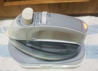Bàn ủi không dây nội địa Nhật Hitachi. Mua bán Nội thất, đồ gia dụng khác tại Quận 7 Tp Hồ Chí Minh được đăng bởi ATung