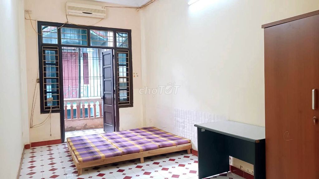 2-комнатный номер в хостеле Kham Thien Market Lane, Донг Да, 2,9 стр.
