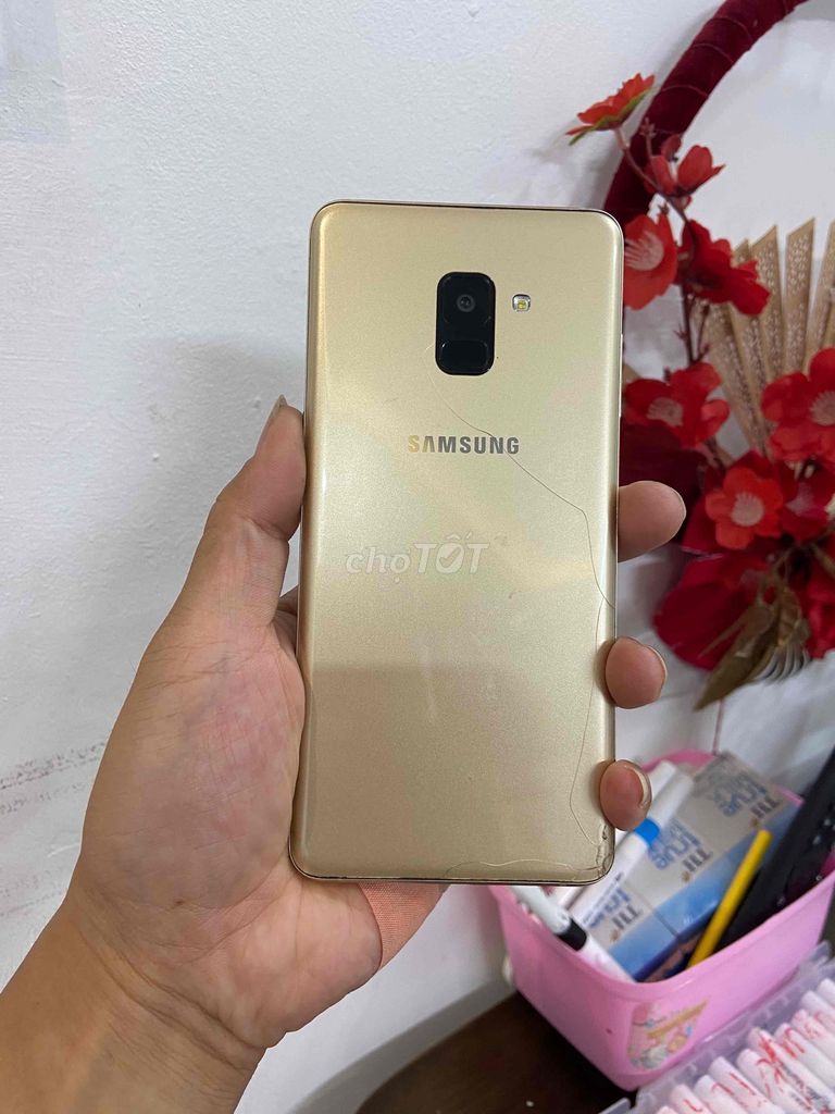 Thanh lý samsung A8plus 6/64 đủ chức năng