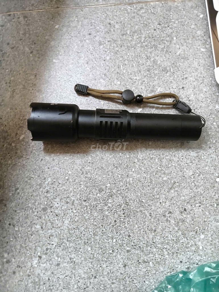 thanh lý Đèn pin cầm tay Sony Đen,xách tay. Mua bán Đèn tại Quận Cẩm Lệ Đà Nẵng được đăng bởi Tên chưa cung cấp hình 1