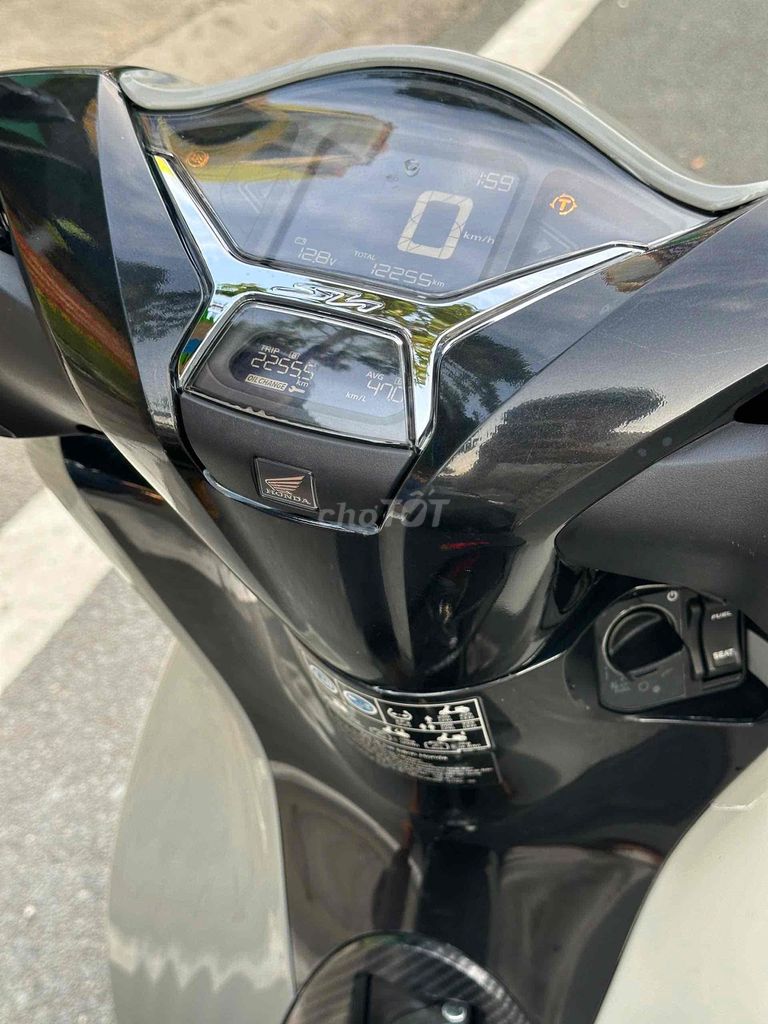 HONDA SH160 BAO HỒ SƠ – LƯỚT 12.000KM – CHÍNH. Mua bán Xe máy tại Thị xã Tân Uyên Bình Dương được đăng bởi Hồ Hoàng Cảnh   hình 7