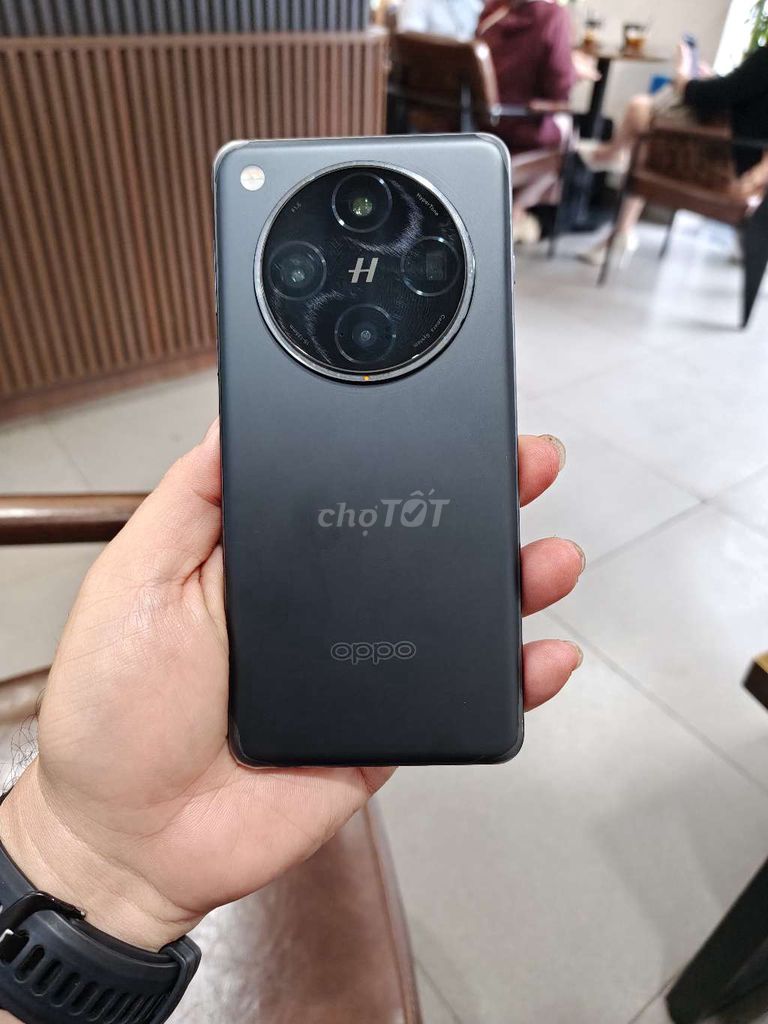 Oppo Find X8 Pro(16/512)đen pin 93% kèm sạc có gl. Mua bán Điện thoại tại Quận 5 Tp Hồ Chí Minh được đăng bởi Strawberry Táo hình 1