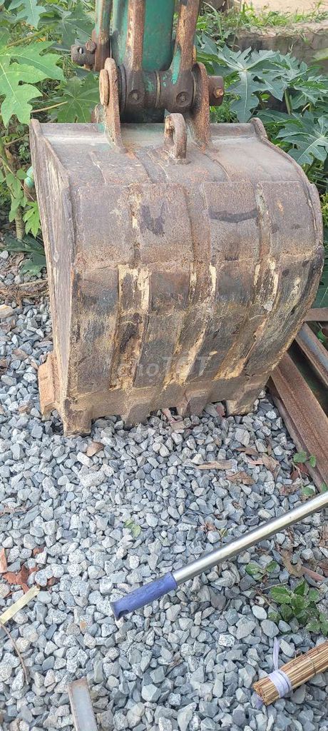 Máy đào Komatsu pc 30 Xanh ngọc giá hạt dẻ!!!!. Mua bán Phương tiện khác tại Thị xã Tân Uyên Bình Dương được đăng bởi Pham tien ha hình 6