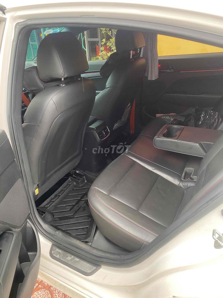 Hyundai Elantra 2019 Sport 1.6 AT - 134000 km. Mua bán Ô tô tại Thành phố Cam Ranh Khánh Hòa được đăng bởi Nguyễn quốc bảo  hình 3