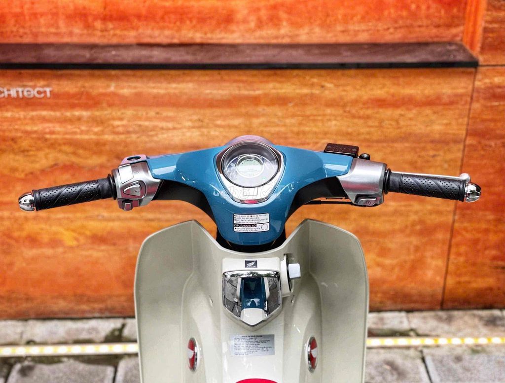Honda Super Cub C125. Mua bán Xe máy tại Quận Cầu Giấy Hà Nội được đăng bởi Tuấn Việt Motor hình 5