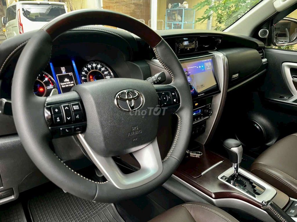 Toyota Fortuner 2017 2.7V AT 86.000km Đen. Mua bán Ô tô tại Quận 7 Tp Hồ Chí Minh được đăng bởi Giang Ngọc Tân hình 2