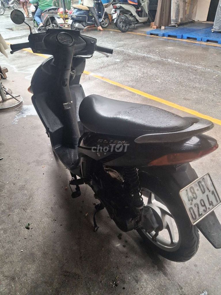 Honda click 2011 xe nhập thái máy êm. Mua bán Xe máy tại Quận 3 Tp Hồ Chí Minh được đăng bởi bắp rang bơ hình 5