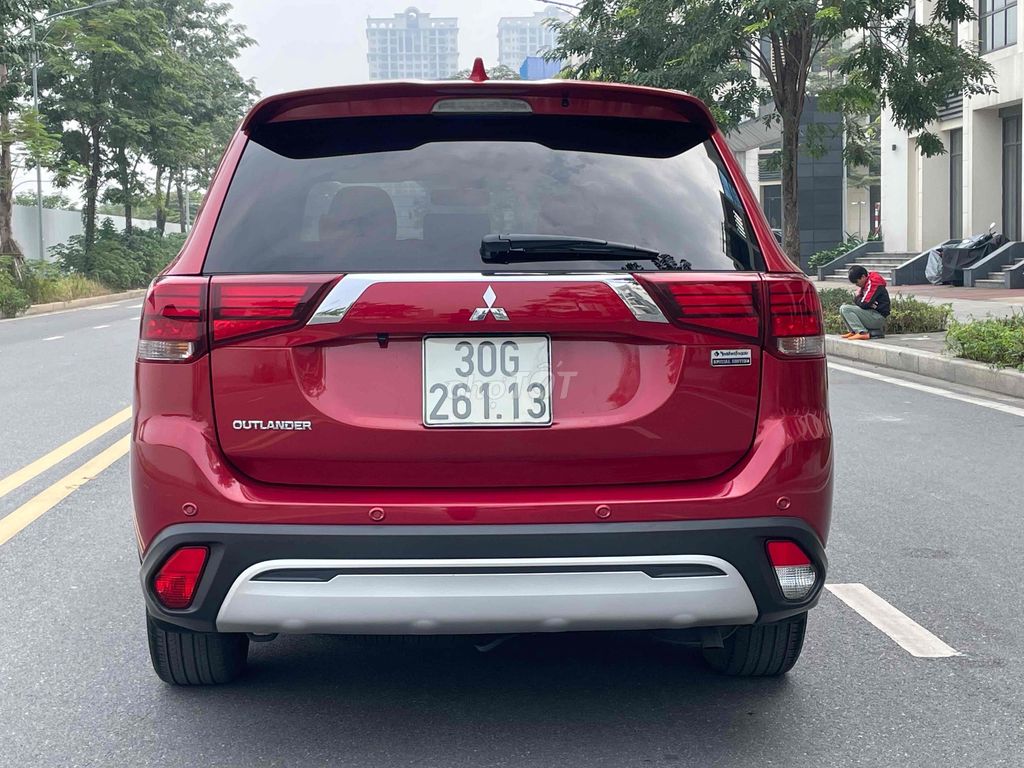 Mitsubishi Outlander 2020 bản Pre Special Edition. Mua bán Ô tô tại Quận Cầu Giấy Hà Nội được đăng bởi Mr Hiếu  hình 6